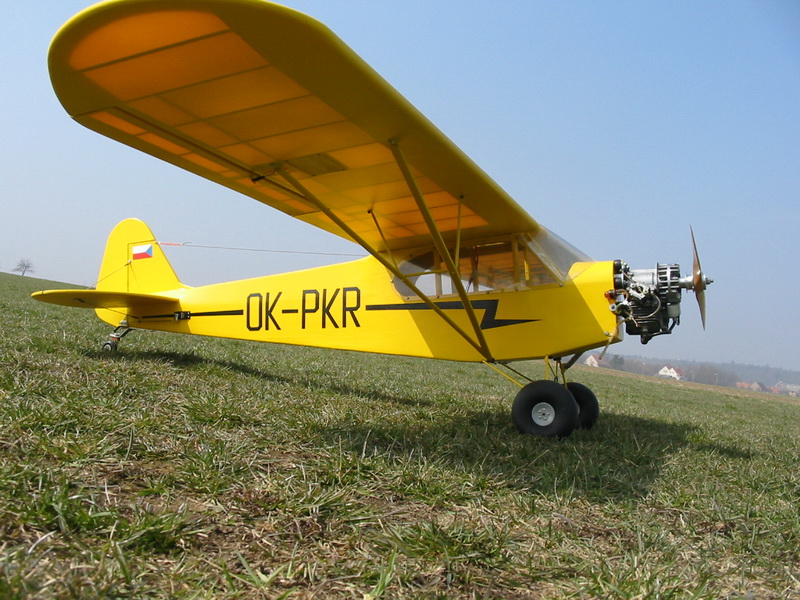 Pavlův 3m Piper J3